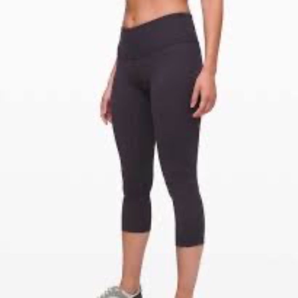 Brand New Lululemon Wunder Under Crop Low-Rise 21” Size 4